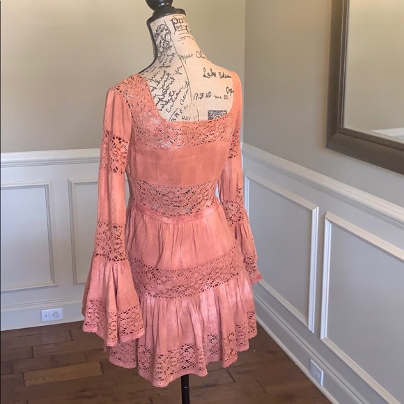 🆕 Free People Long Sleeve Ruffled & Textured Top - Picture 6 of 8